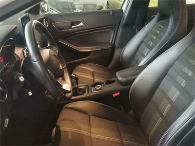 Mercedes GLA 180