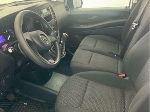 Mercedes Vito 110CDI 75kW furgón Base larga  - Foto 2