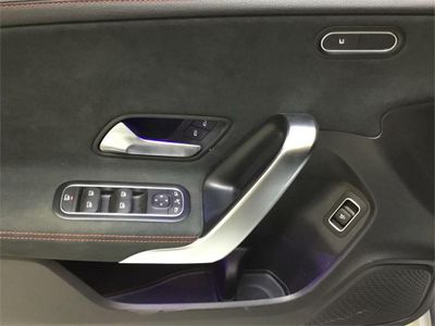 Mercedes CLA 200