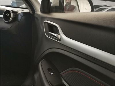 MG ZS 1.5 Luxury
