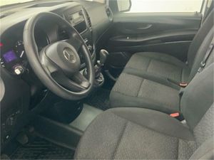 Mercedes Vito 110CDI 75kW furgón Base larga  - Foto 2