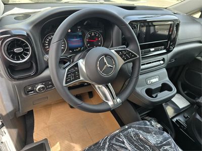 Mercedes Vito 114CDI AT 100kW Tourer Select Larga