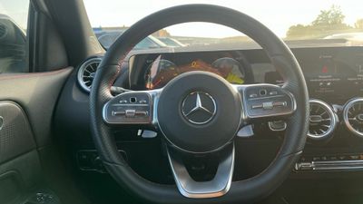 Mercedes EQA 250+