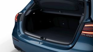 Mercedes Clase A 180 AMG Line (EURO 6d)  - Foto 2