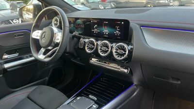 Mercedes EQA 250+