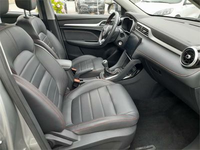 MG ZS 1.5 Luxury