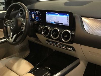 Mercedes GLA 180