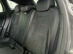 Mercedes GLA 200 d AMG Line (EURO 6d)  - Foto 2