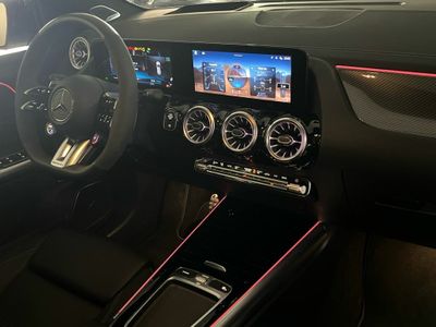 Mercedes GLA Mercedes-AMG GLA 35 4MATIC