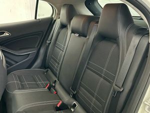 Mercedes GLA 200 CDI / d Urban  - Foto 2