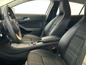 Mercedes GLA 200 CDI / d Urban  - Foto 2