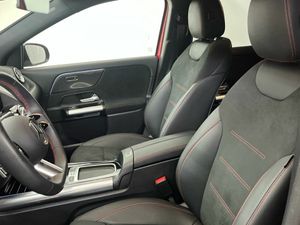 Mercedes GLA 200 d AMG Line (EURO 6d)  - Foto 2