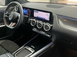 Mercedes GLA 200 d AMG Line (EURO 6d)  - Foto 2