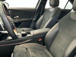 Mercedes Clase A A 180 d Sedan AMG Line (EURO 6d)  - Foto 2