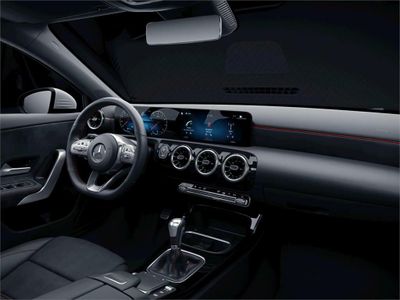 Mercedes Clase A 180 AMG Line (EURO 6d)