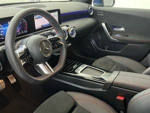 Mercedes Clase A 200 d Compacto  - Foto 2