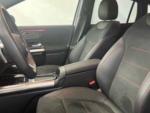 Mercedes GLA 200 d  - Foto 2