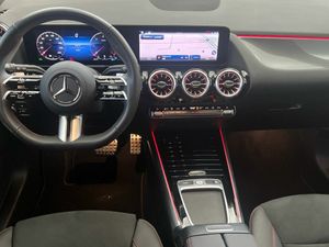 Mercedes GLA 200 d  - Foto 2
