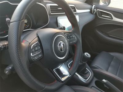MG ZS 1.5 Luxury