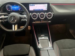 Mercedes GLA 200 d  - Foto 2