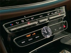 Mercedes Clase E 220 BlueTEC Avantgarde Plus  - Foto 2