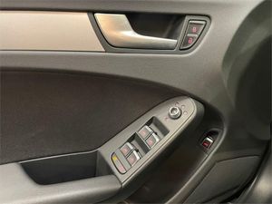 Audi A4 2.0 TDI 150CV  - Foto 2