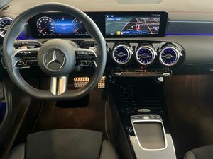 Mercedes CLA 200 d Shooting Brake  - Foto 2