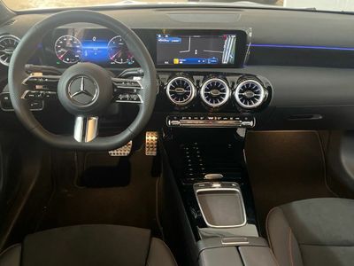 Mercedes Clase A 200 d Berlina