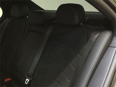 Mercedes Clase E 300 e con tecnología hibrida EQ