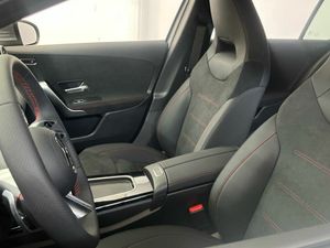 Mercedes Clase A 250 e Compacto con tecnología híbrida EQ  - Foto 2