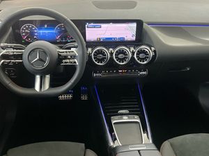 Mercedes GLA 200 d  - Foto 2