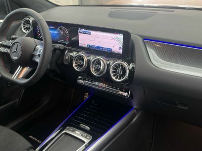 Mercedes GLA 250 e con tecnología híbrida EQ