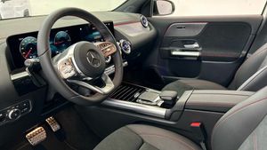Mercedes EQA 300 4Matic AMG Line  - Foto 2