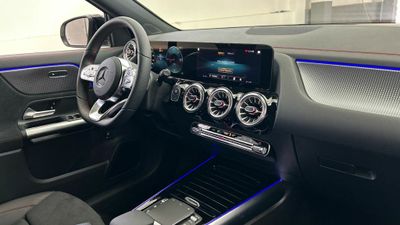Mercedes EQA 300 4Matic AMG Line