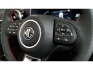 MG ZS 1.0T Luxury Auto  - Foto 2