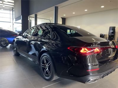 Mercedes Clase E 300 de con tecnología hibrida EQ