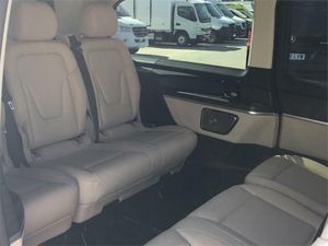 Mercedes Clase V 220 d Avantgarde Extralargo  - Foto 2