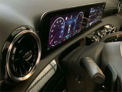 Mercedes Clase A 250 e Sedán