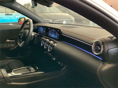Mercedes CLA 200