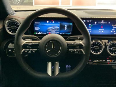 Mercedes CLA 200