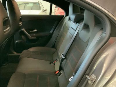 Mercedes CLA 200