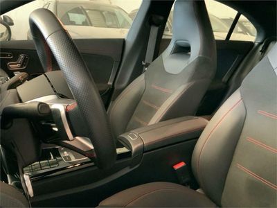 Mercedes CLA 200