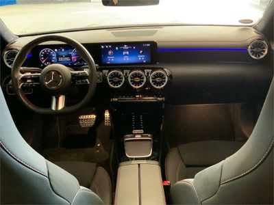 Mercedes CLA 200