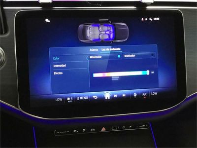Mercedes Clase E 300 de con tecnología hibrida EQ