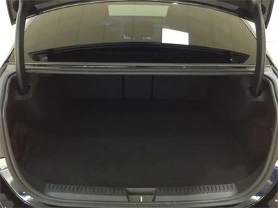 Mercedes Clase E 300 de con tecnología hibrida EQ