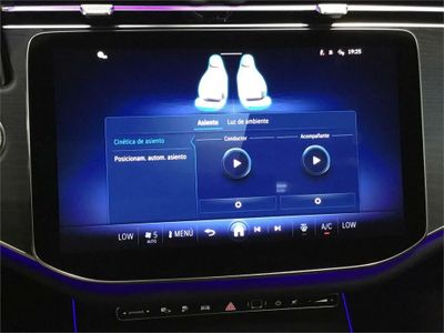 Mercedes Clase E 300 de con tecnología hibrida EQ