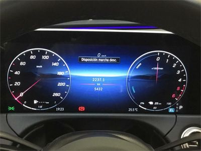 Mercedes Clase E 300 de con tecnología hibrida EQ