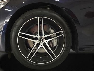 Mercedes Clase E 300 de con tecnología hibrida EQ
