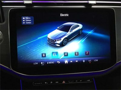 Mercedes Clase E 300 de con tecnología hibrida EQ