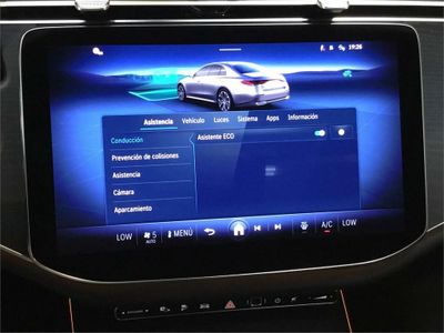 Mercedes Clase E 300 de con tecnología hibrida EQ